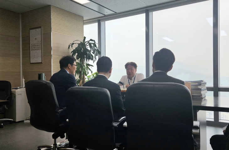 이명호 원장, 김·장 법률사무소 최희준·박준엽 변호사 및 조용균 회계사 면담